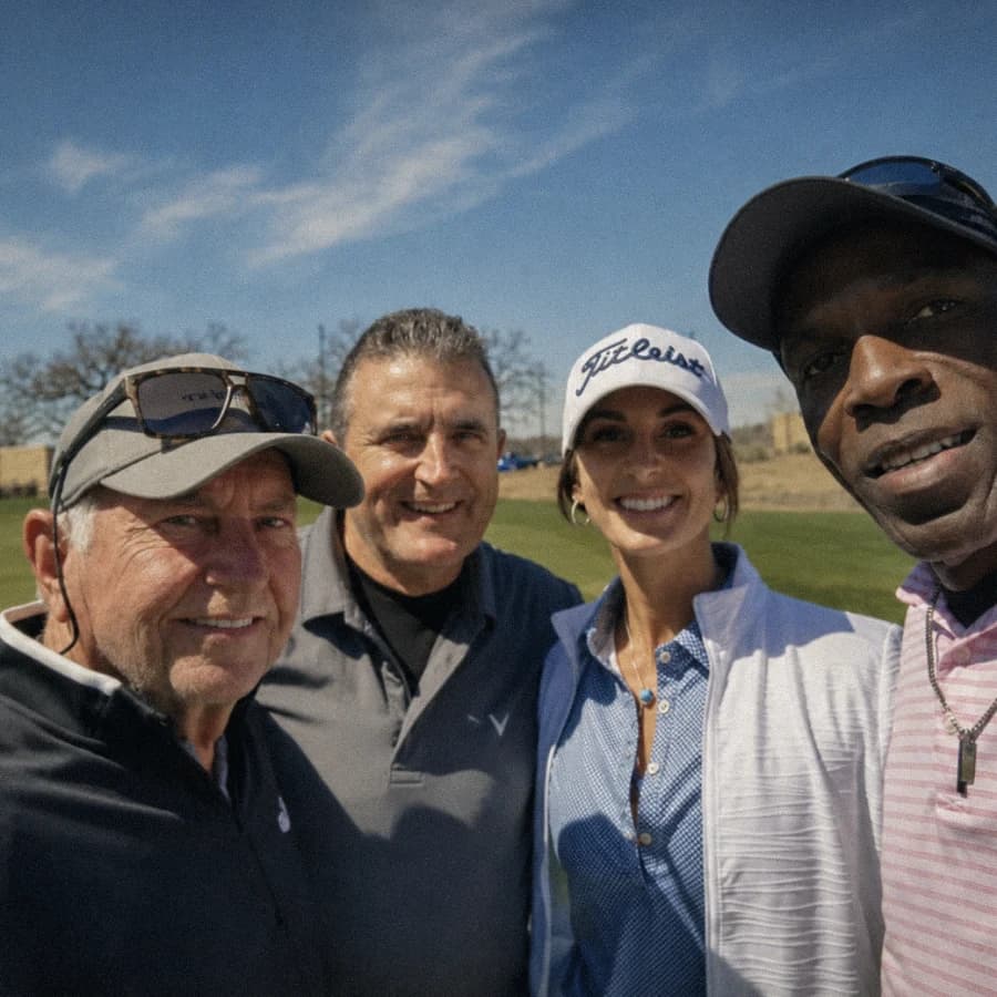 Friends of Aviation members together on the golf course